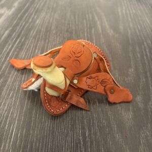 Vintage Miniature Western‎ Saddle Tooled Leather Model Horse Size